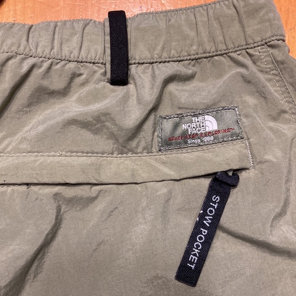 The NORTH FACE Convertible Pants Size XS - Host Pick - Picture 9 of 15
